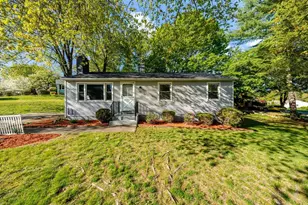 20 Meadowbrook Dr, Easthampton, MA 01027 - Photo 1