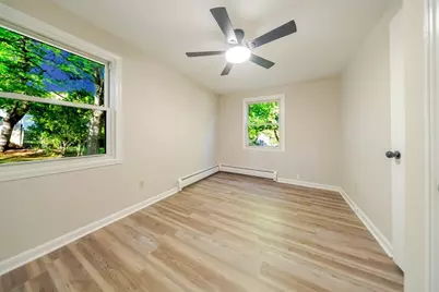 20 Meadowbrook Dr, Easthampton, MA 01027 - Photo 16
