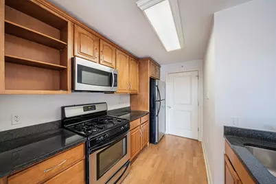 555 Page St #305, Stoughton, MA 02072 - Photo 2