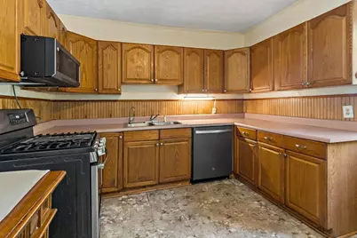 338 Elm St, North Attleboro, MA 02760 - Photo 8