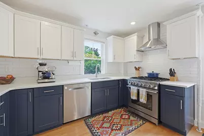 2 Cannon St, Newton, MA 02461 - Photo 10
