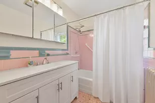 14 Westover St, Boston, MA 02132 - Photo 8