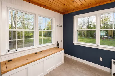 91 North St, Mattapoisett, MA 02739 - Photo 10