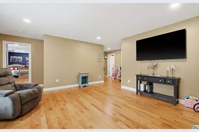 16 Poitras Ave, Tyngsborough, MA 01879 - Photo 30