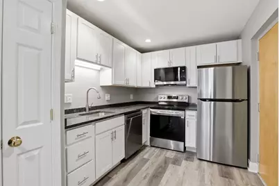 326 Broadway #6, Somerville, MA 02145 - Photo 4