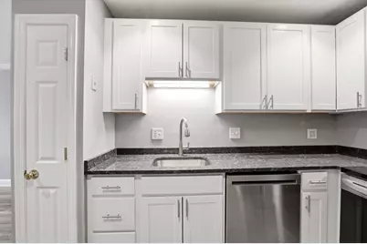 326 Broadway #6, Somerville, MA 02145 - Photo 6