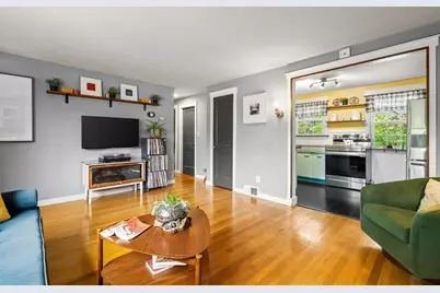 6 Van Brunt St, Boston, MA 02136 - Photo 4