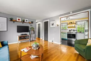 6 Van Brunt St, Boston, MA 02136 - Photo 4