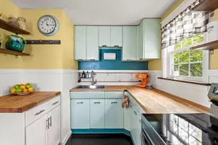 6 Van Brunt St, Boston, MA 02136 - Photo 6
