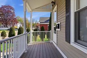 22 Franklin St, Woburn, MA 01801 - Photo 4