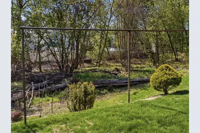 22 Franklin St, Woburn, MA 01801 - Photo 8