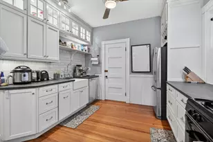 17 Park Vale, Brookline, MA 02446 - Photo 6