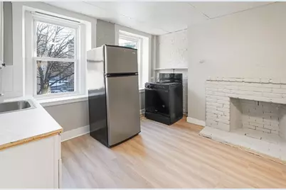 110 Appleton St #2, Lowell, MA 01852 - Photo 2