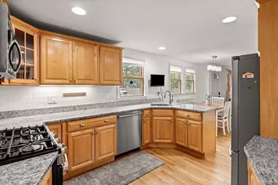 21 Chandler Avenue, Walpole, MA 02081 - Photo 6