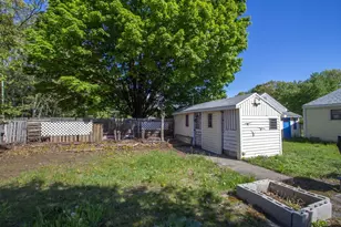 49 Fitzgerald Rd, Springfield, MA 01104 - Photo 38