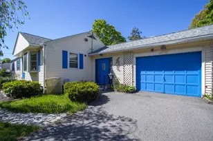 49 Fitzgerald Rd, Springfield, MA 01104 - Photo 6