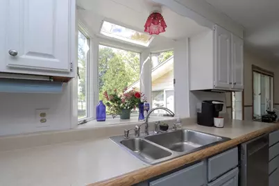 49 Fitzgerald Rd, Springfield, MA 01104 - Photo 14