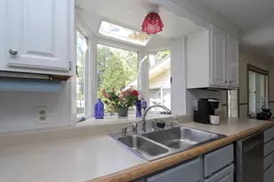 49 Fitzgerald Rd, Springfield, MA 01104 - Photo 14