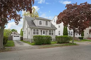 35 Sewall St, Quincy, MA 02170 - Photo 4