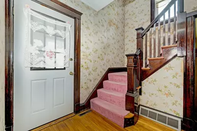 35 Sewall St, Quincy, MA 02170 - Photo 8