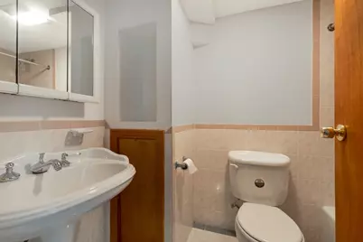 35 Sewall St, Quincy, MA 02170 - Photo 16