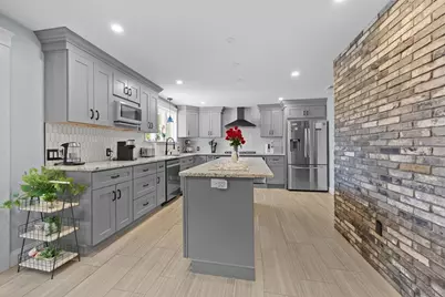 14 Huron Ave, Danvers, MA 01923 - Photo 4