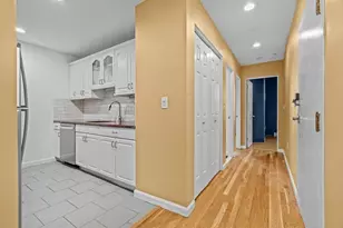 37 W Newton St, Boston, MA 02118 - Photo 6