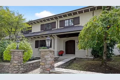 18 Middlesex St, Winchester, MA 01890 - Photo 2