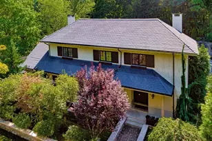 18 Middlesex St, Winchester, MA 01890 - Photo 4