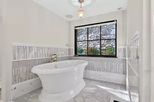 18 Middlesex St, Winchester, MA 01890 - Photo 20