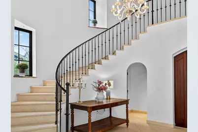 18 Middlesex St, Winchester, MA 01890 - Photo 4