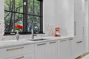 18 Middlesex St, Winchester, MA 01890 - Photo 14