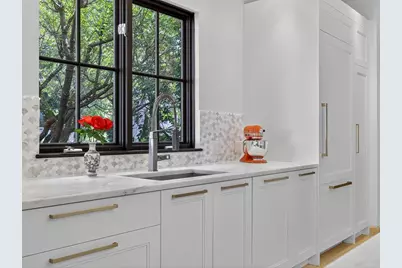 18 Middlesex St, Winchester, MA 01890 - Photo 10