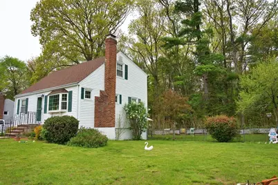 35 Hillsdale Rd, Holbrook, MA 02343 - Photo 4