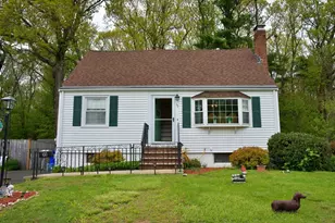 35 Hillsdale Rd, Holbrook, MA 02343 - Photo 1
