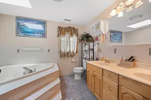 35 Burnap St, Auburn, MA 01501 - Photo 22