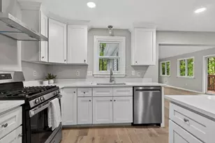 207 Bigelow St, Marlborough, MA 01752 - Photo 6