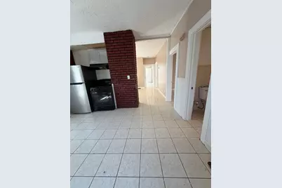 31 Chestnut Street #1, Lynn, MA 01902 - Photo 4