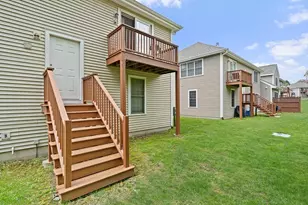 7 Evergreen Cir, Canton, MA 02021 - Photo 34