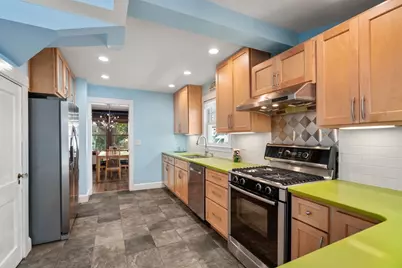 42 Aberdeen St, Newton, MA 02461 - Photo 10
