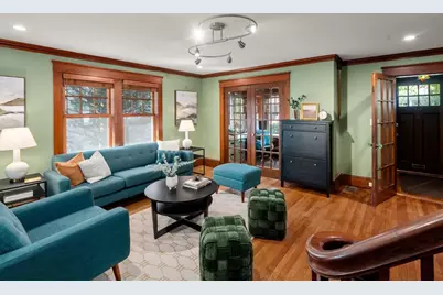 42 Aberdeen St, Newton, MA 02461 - Photo 4