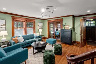 42 Aberdeen St, Newton, MA 02461 - Photo 4