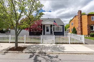 27 Bowdoin St, Winthrop, MA 02152 - Photo 1