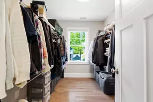 33 Charles St, Watertown, MA 02472 - Photo 20