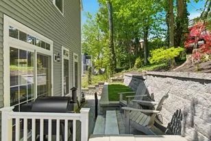 33 Charles St, Watertown, MA 02472 - Photo 12