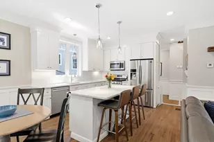 33 Charles St, Watertown, MA 02472 - Photo 6