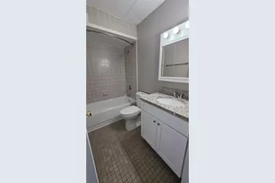 1 South Point Dr #408, Boston, MA 02125 - Photo 4