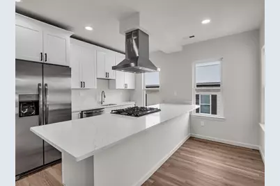 12 Alpine St #3, Worcester, MA 01610 - Photo 2