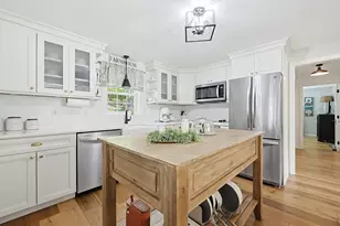 135 Locust St, Holliston, MA 01746 - Photo 12