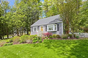 135 Locust St, Holliston, MA 01746 - Photo 2